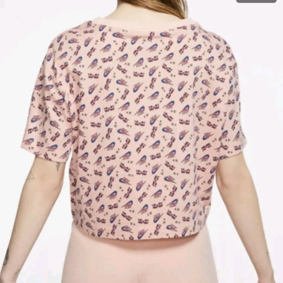 Nike Women's Cotton Printed Cropped T-Shirt Washed Coral - Picture 2 of 9